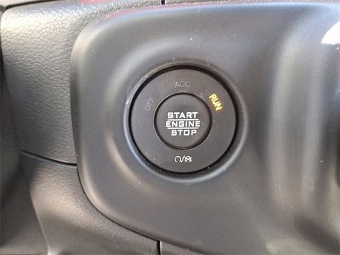 Used 2021 Jeep Wrangler Unlimited Rubicon image 25