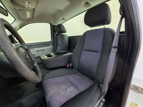 Used 2013 Chevrolet Silverado 1500 W/T image 10