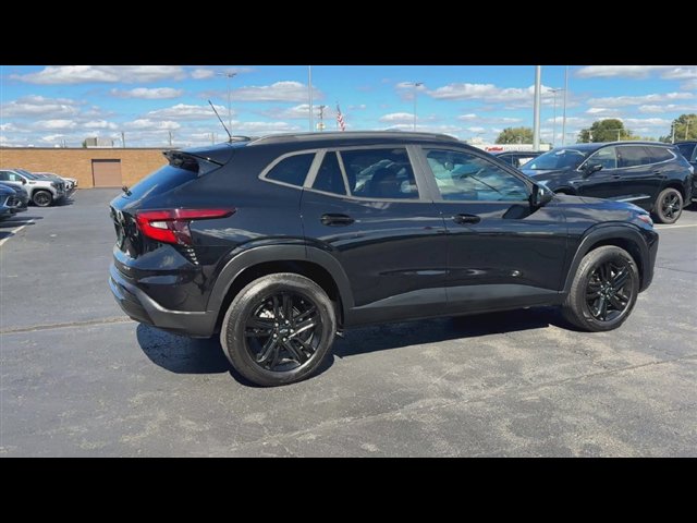 Certified 2024 Chevrolet Trax ACTIV w/ Sunroof Package FWD image 8