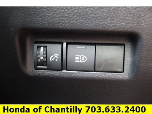 Used 2025 Toyota RAV4 XLE image 18