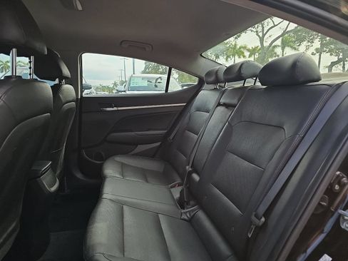 Used 2019 Hyundai Elantra Limited w/ Cargo Package FWD image 12
