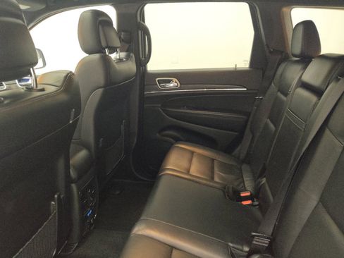Used 2021 Jeep Grand Cherokee Limited AWD/4WD image 18
