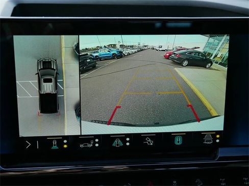 Certified 2023 Chevrolet Silverado 1500 ZR2 w/ Technology Package image 15