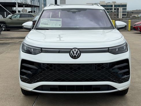 New 2026 Volkswagen Tiguan SEL R-Line AWD/4WD image 6