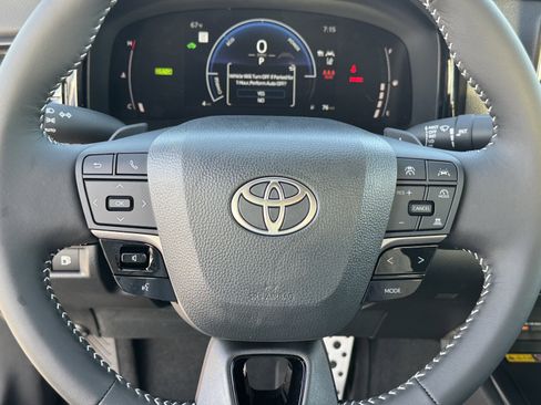 New 2026 Toyota Camry SE FWD image 21