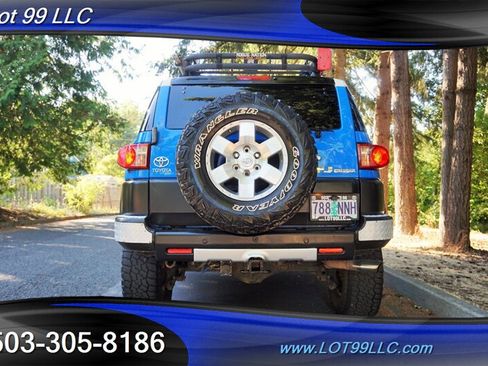 Used 2007 Toyota FJ Cruiser 4WD image 11