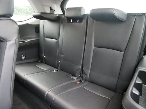 Used 2024 Toyota Grand Highlander AWD image 12