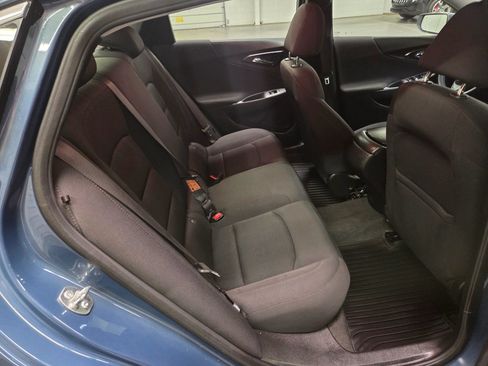 Used 2024 Chevrolet Malibu LS FWD image 30