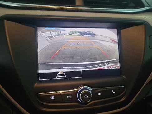 Used 2023 Chevrolet TrailBlazer LT FWD image 28
