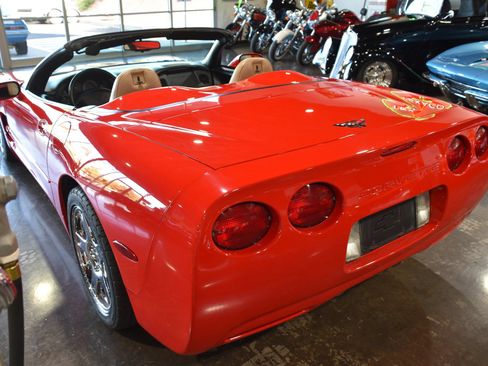 Used 1998 Chevrolet Corvette Convertible w/ Memory Pkg RWD image 7