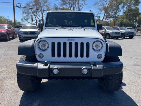 Used 2017 Jeep Wrangler Unlimited Sport w/ Quick Order Package 24S AWD/4WD image 12