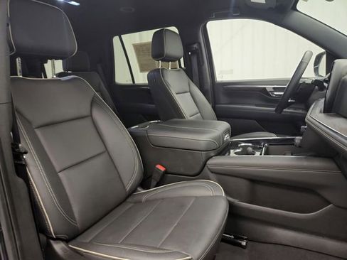 Used 2025 Chevrolet Tahoe Premier image 31