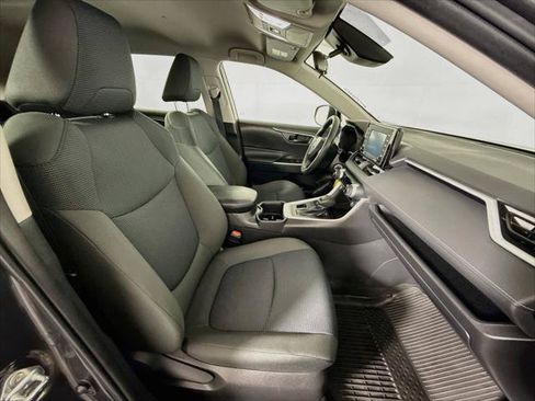 Certified 2022 Toyota RAV4 LE AWD/4WD image 27