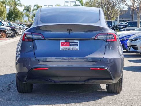 Used 2023 Tesla Model Y Long Range image 5