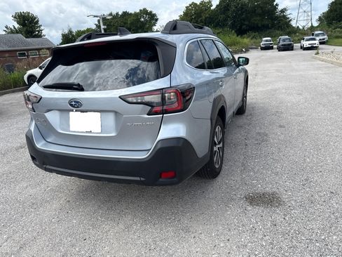 Certified 2024 Subaru Outback Premium AWD/4WD image 13
