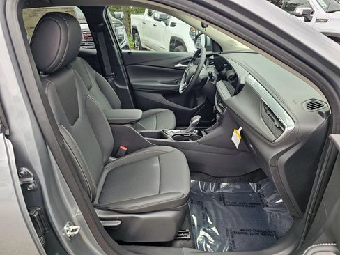 New 2026 Buick Encore GX Preferred AWD/4WD image 11