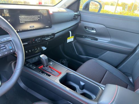 New 2026 Nissan Kicks SR w/ SR Premium Package image 23