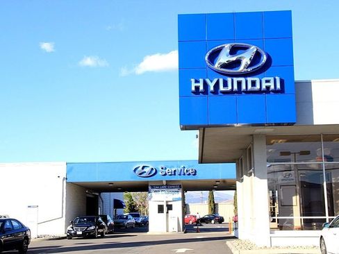 Used 2026 Hyundai Elantra Hybrid FWD image 43