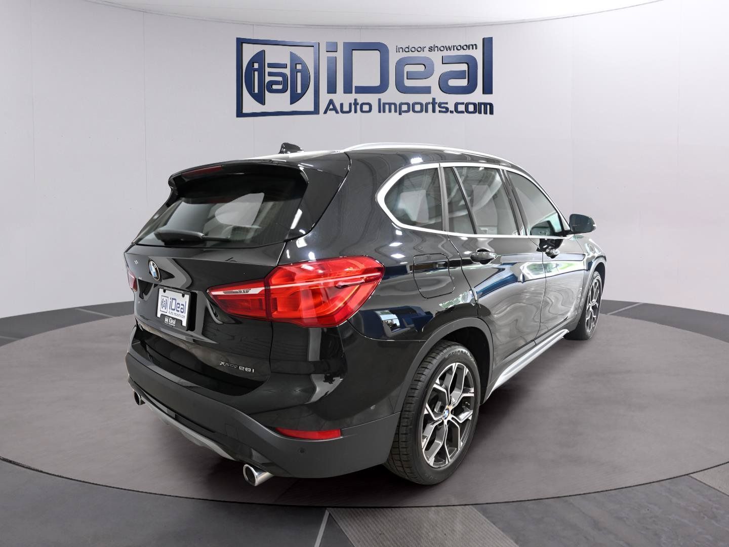 Used 2021 BMW X1 xDrive28i w/ Convenience Package AWD/4WD image 5