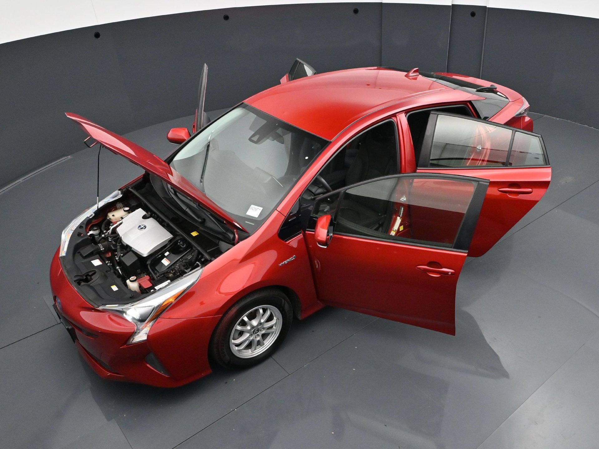 Used 2018 Toyota Prius Two w/ Prius Two Safety Plus Package FWD image 39
