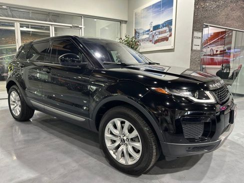 Used 2018 Land Rover Range Rover Evoque SE AWD/4WD image 14