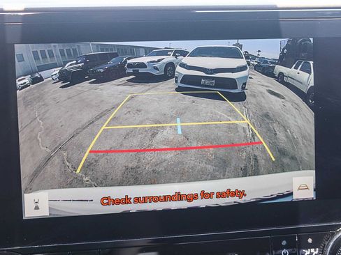 Used 2023 Toyota Highlander Limited FWD image 26