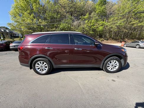 Used 2019 Kia Sorento FWD w/ Option Group 020 image 3