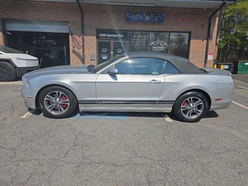 Used 2014 Ford Mustang Premium w/ Comfort Package image 2