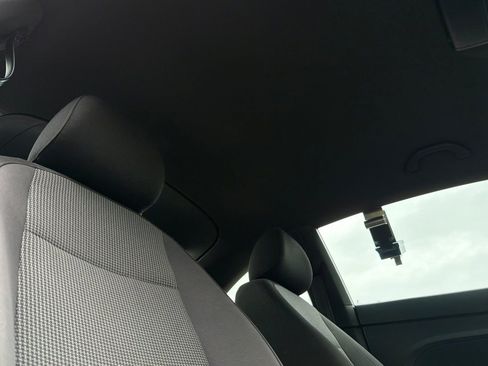 Used 2017 Volkswagen Beetle 1.8T S image 16