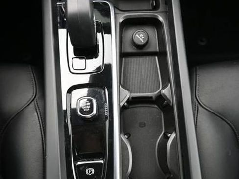 Used 2023 Volvo S60 B5 Core w/ Climate Package FWD image 12