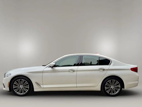 Used 2018 BMW 540i 540i Sedan 4D image 2
