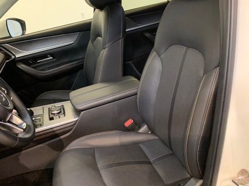 Used 2024 MAZDA CX-90 Plug-In Hybrid w/ Preferred AWD/4WD image 11