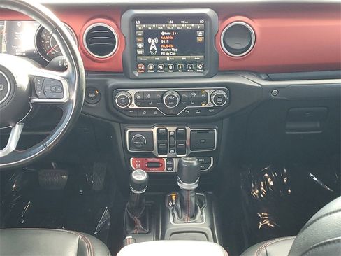 Used 2020 Jeep Gladiator Rubicon image 15