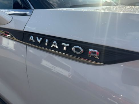 Used 2025 Lincoln Aviator 2WD image 13