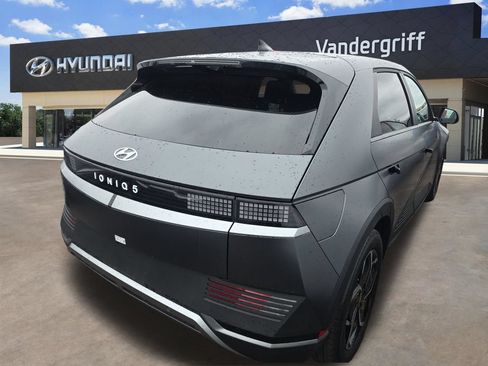 Used 2024 Hyundai Ioniq 5 SEL RWD image 12