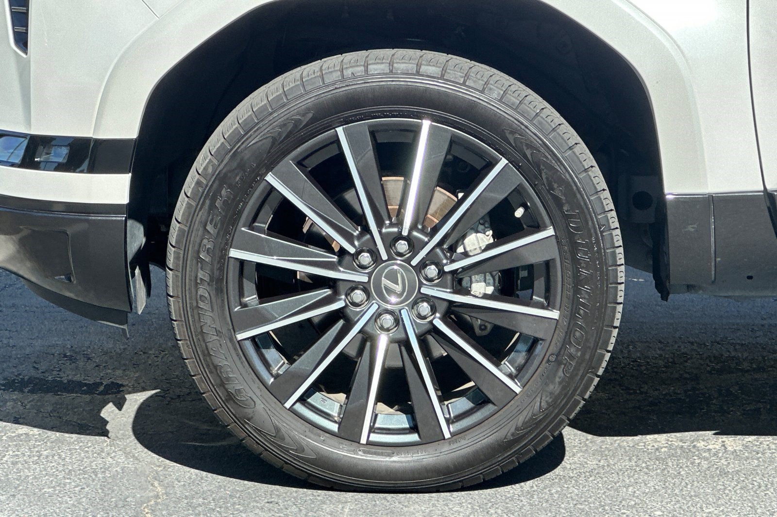 Certified 2024 Lexus GX 550 w/ Cold Area Package AWD/4WD image 37
