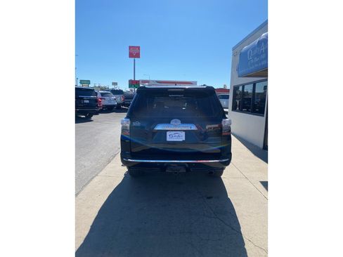 Used 2014 Toyota 4Runner Limited AWD/4WD image 6