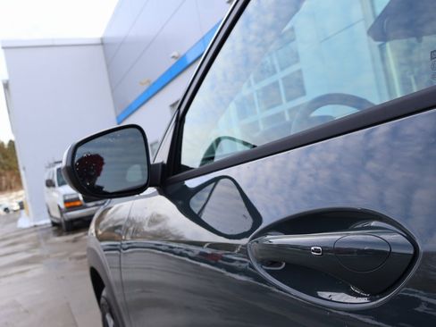 New 2026 Chevrolet Trax LT w/ Driver Confidence Package image 10