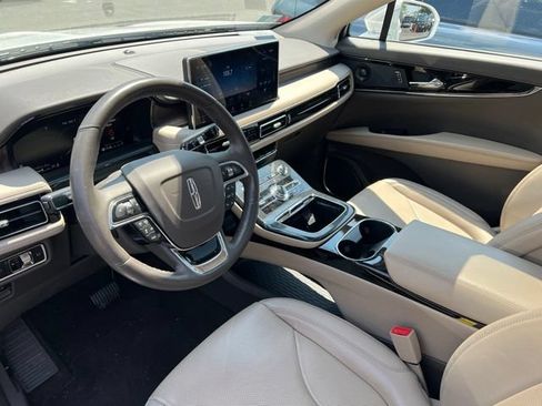 Used 2023 Lincoln Nautilus Reserve w/ Equipment Group 201A AWD/4WD image 7