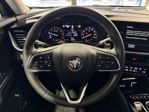 Used 2023 Buick Envision Avenir image 20