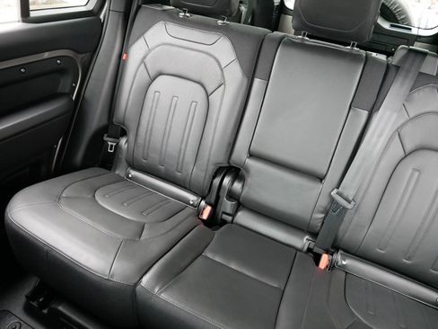 Used 2024 Land Rover Defender 130 X image 12