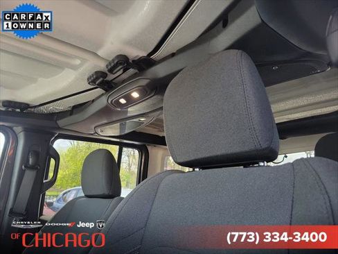 Certified 2025 Jeep Wrangler Unlimited Sahara AWD/4WD image 17