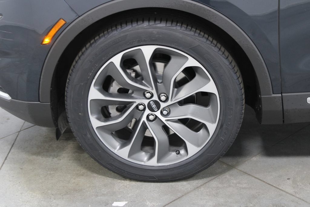 Used 2023 Lincoln Nautilus Reserve AWD/4WD image 19
