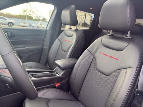 New 2026 Jeep Compass Trailhawk image 9