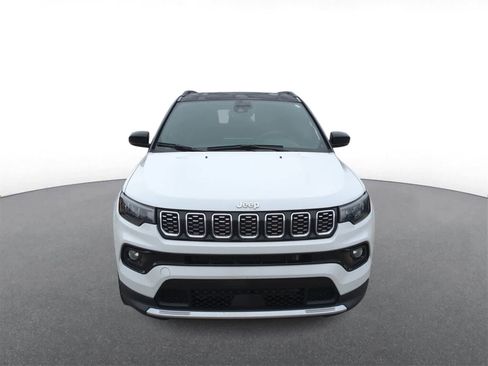 Certified 2024 Jeep Compass Limited image 3