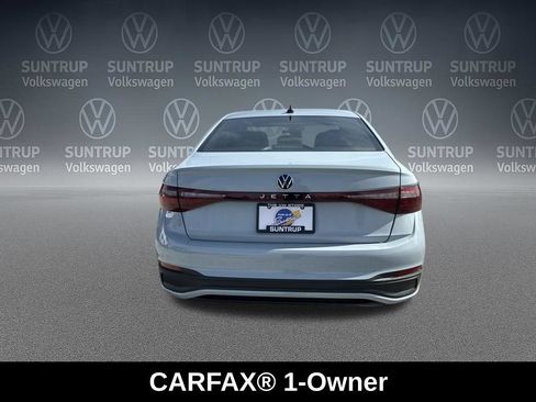 Used 2026 Volkswagen Jetta Sport FWD image 4