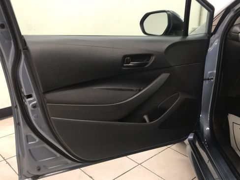 Used 2022 Toyota Corolla LE FWD image 8