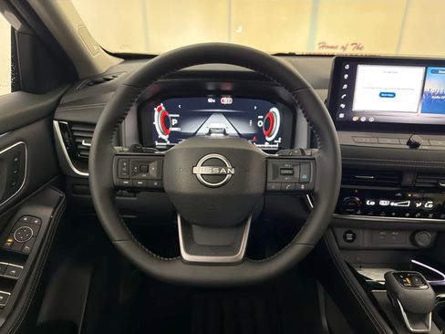 New 2026 Nissan Rogue Platinum w/ Platinum Premium Package image 17