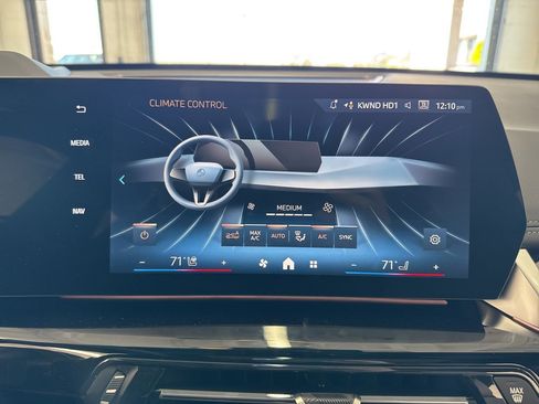 New 2025 BMW X1 xDrive28i w/ Technology Package image 25