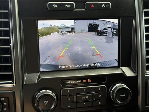 Used 2019 Ford F150 XLT w/ Equipment Group 302A Luxury AWD/4WD image 29